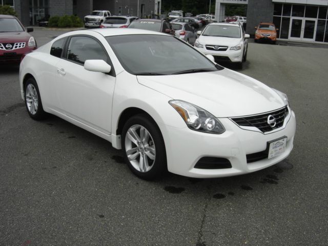 Nissan Altima 2013 photo 1