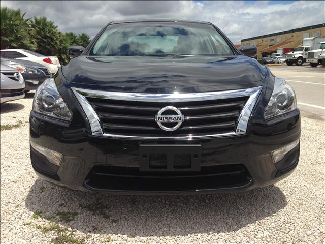 Nissan Altima 2013 photo 14