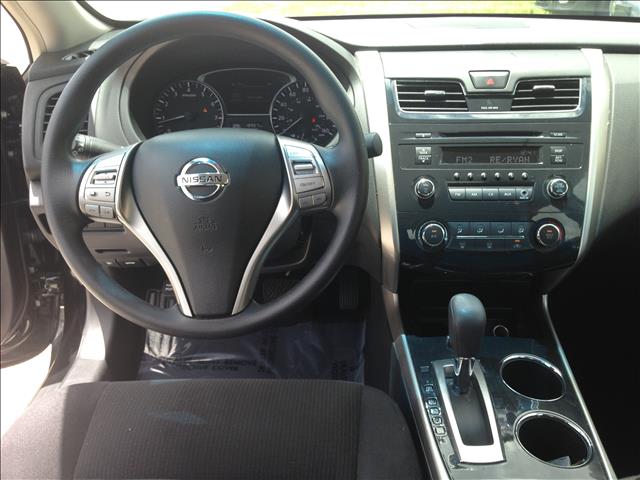 Nissan Altima 2013 photo 5