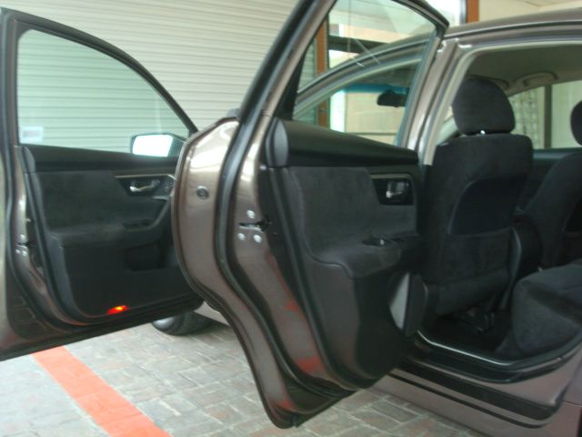 Nissan Altima 2013 photo 4