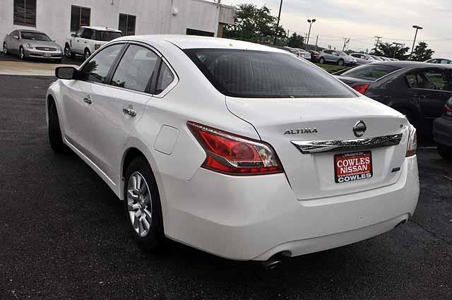 Nissan Altima 2013 photo 3