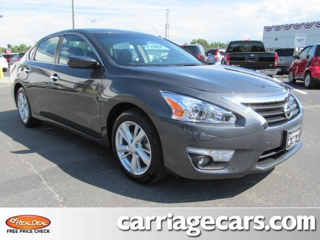 Nissan Altima 2013 photo 2