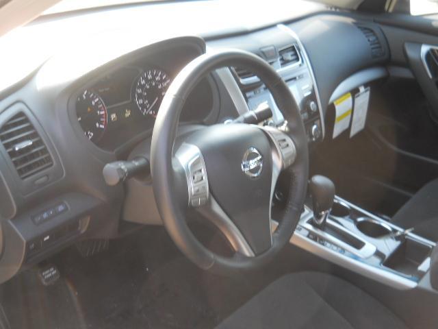 Nissan Altima 2013 photo 15