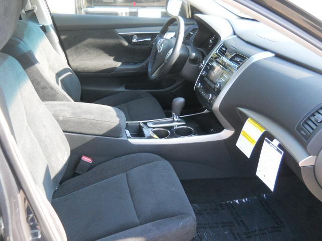 Nissan Altima 2013 photo 4