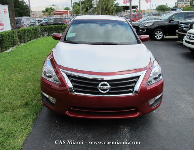 Nissan Altima 2013 photo 11