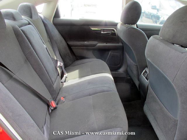 Nissan Altima 2013 photo 4