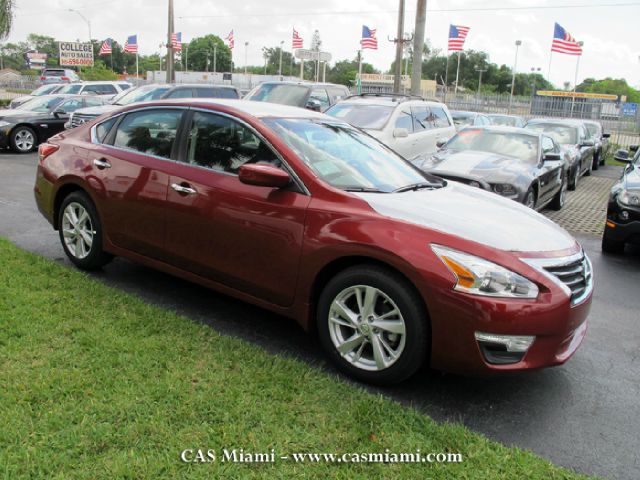 Nissan Altima 2013 photo 9