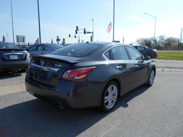 Nissan Altima 2013 photo 19