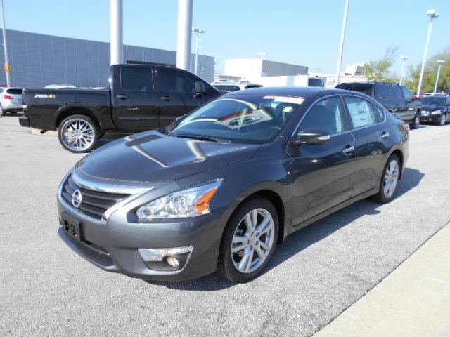 Nissan Altima 2013 photo 20