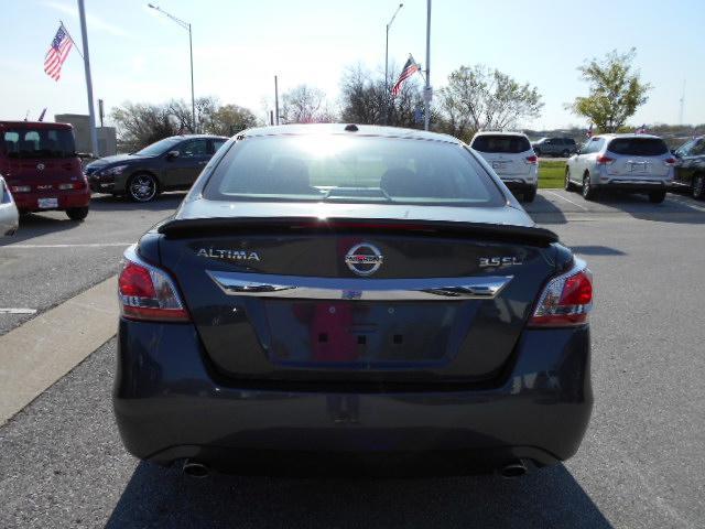 Nissan Altima 2013 photo 7