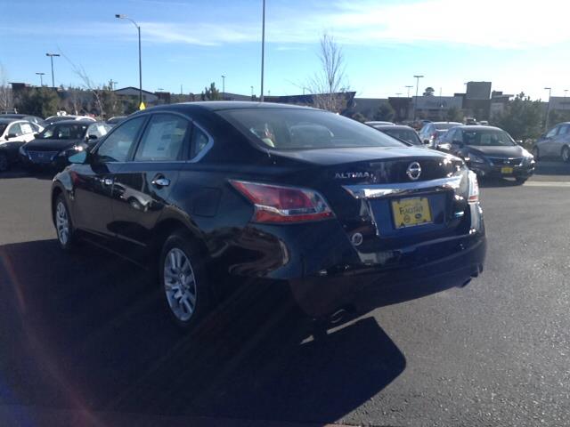 Nissan Altima 2014 photo 3