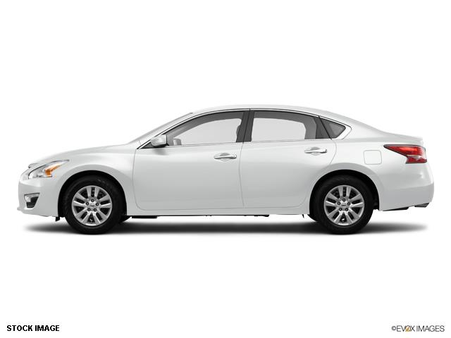 Nissan Altima 2014 photo 4