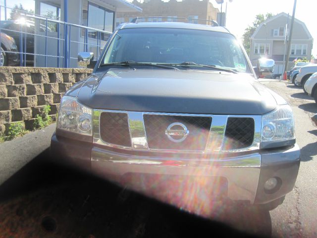 Nissan Armada 2004 photo 1