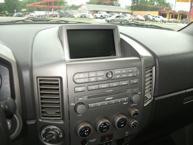 Nissan Armada 2004 photo 6