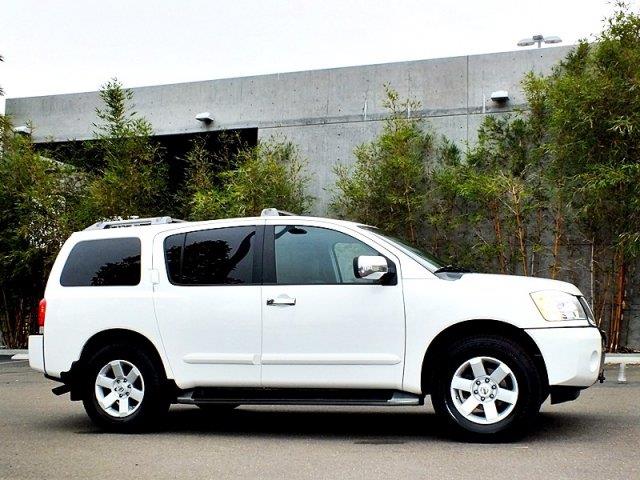 Nissan Armada 2004 photo 1