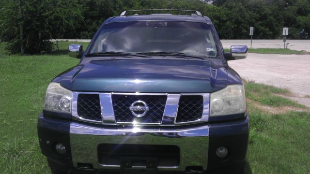 Nissan Armada 2004 photo 2