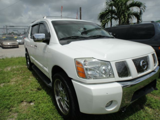 Nissan Armada 2004 photo 2