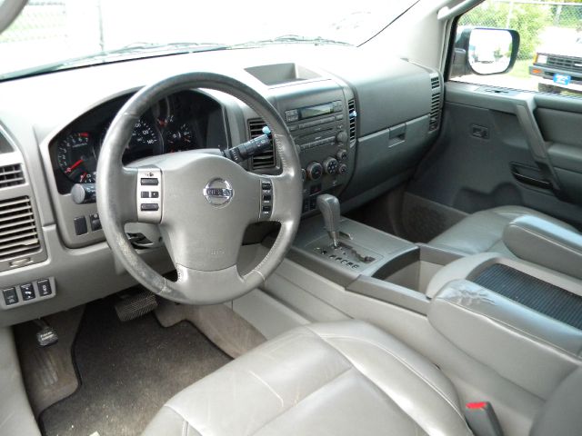 Nissan Armada 2004 photo 4