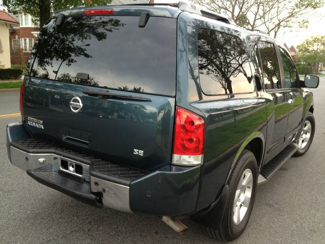 Nissan Armada 2004 photo 2