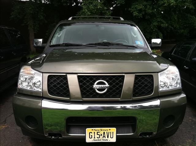 Nissan Armada 2004 photo 2