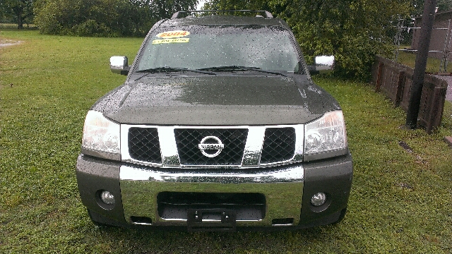 Nissan Armada 2004 photo 2