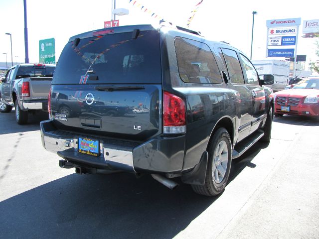 Nissan Armada 2004 photo 2