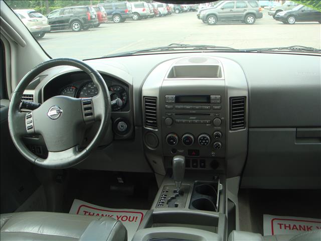 Nissan Armada 2004 photo 4