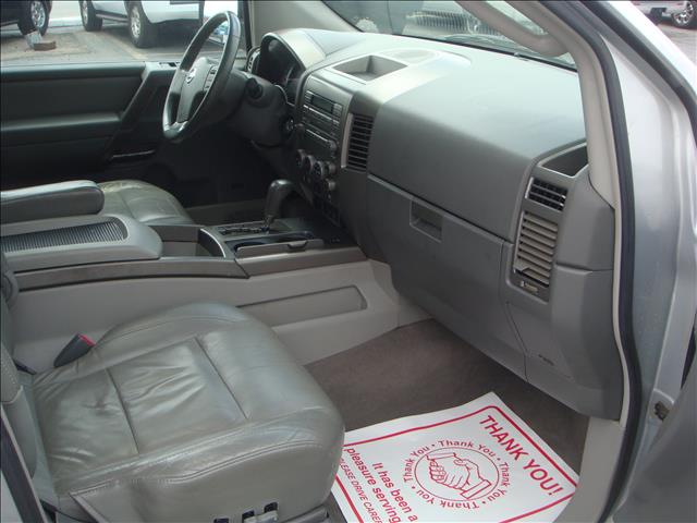 Nissan Armada 2004 photo 7