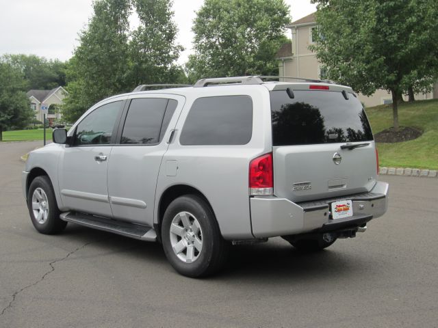 Nissan Armada 2004 photo 2