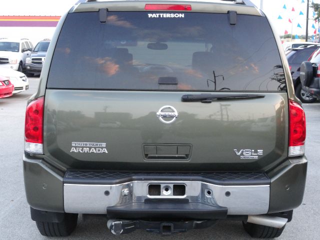 Nissan Armada 2004 photo 4