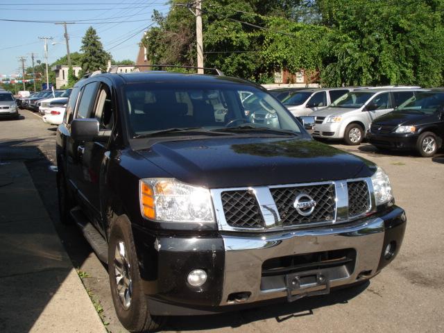 Nissan Armada 2004 photo 1