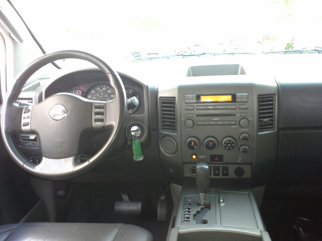 Nissan Armada 2004 photo 3