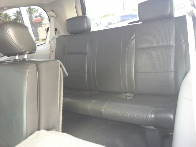 Nissan Armada 2004 photo 4