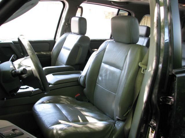 Nissan Armada 2004 photo 1