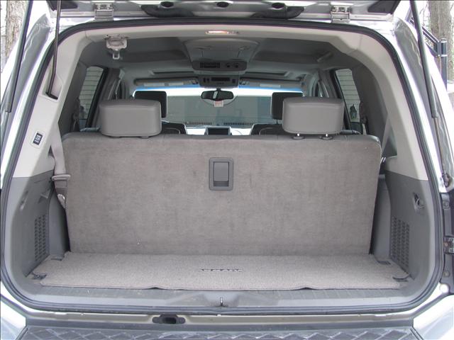 Nissan Armada 2005 photo 4