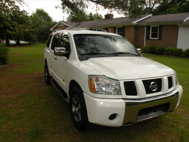 Nissan Armada 2005 photo 2