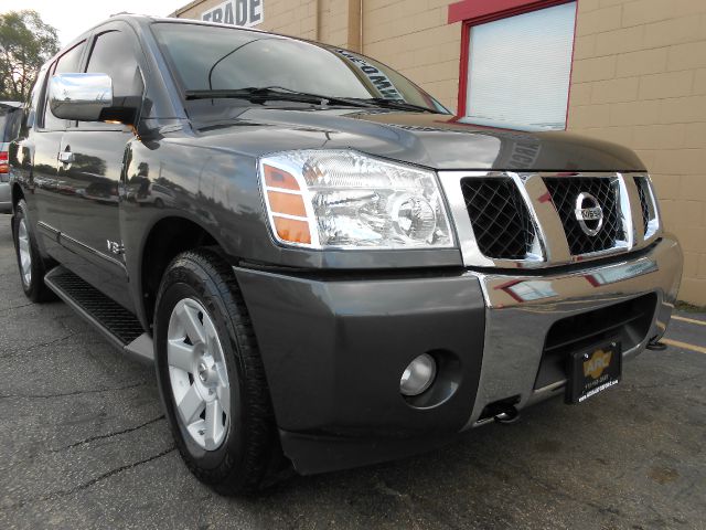 Nissan Armada 2005 photo 2