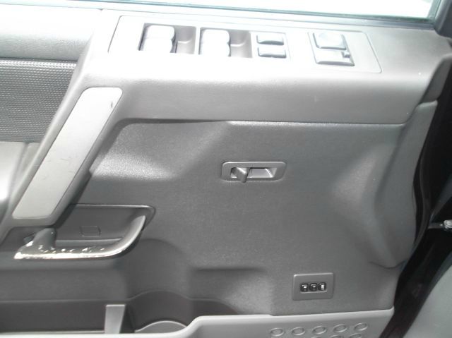 Nissan Armada 2005 photo 3