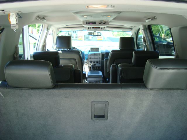 Nissan Armada 2005 photo 5