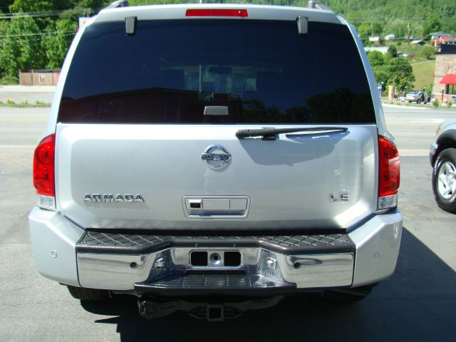 Nissan Armada 2005 photo 6