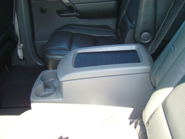 Nissan Armada 2005 photo 9