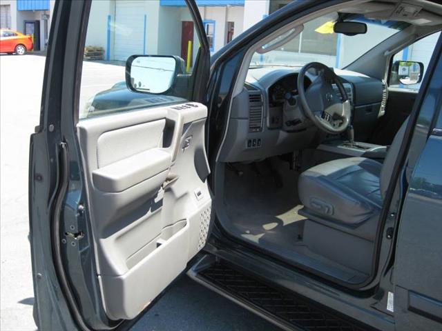 Nissan Armada 2005 photo 25