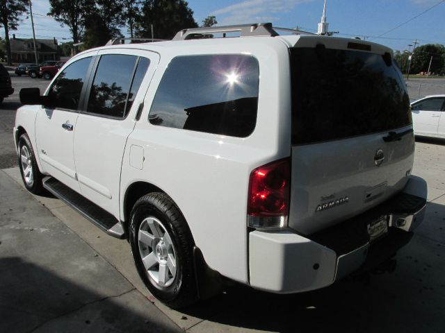 Nissan Armada 2005 photo 1