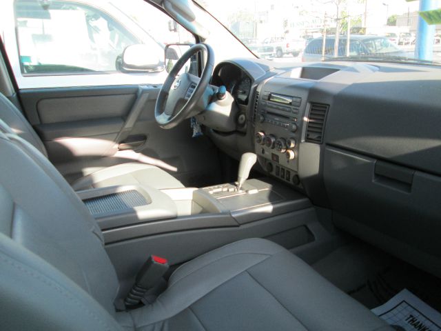 Nissan Armada 2005 photo 5