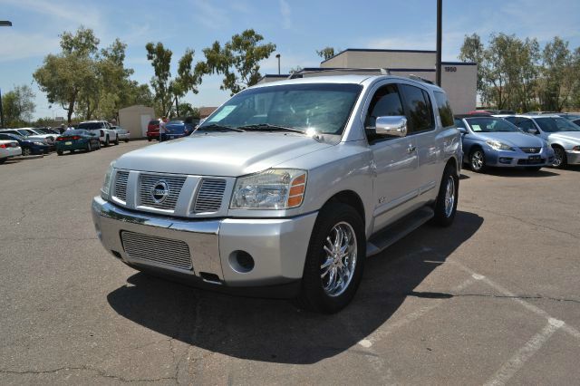 Nissan Armada 2005 photo 2