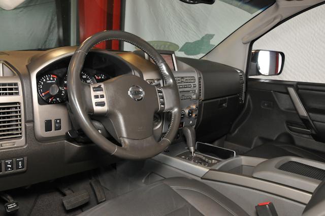 Nissan Armada 2005 photo 16