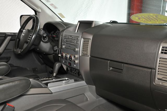 Nissan Armada 2005 photo 7