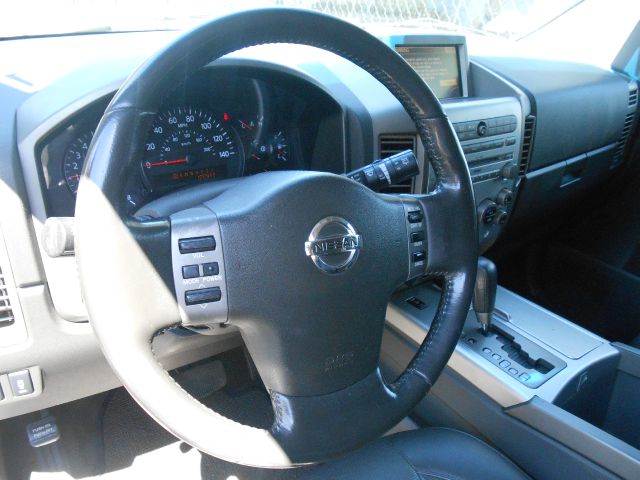 Nissan Armada 2005 photo 0