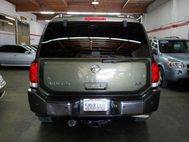 Nissan Armada 2005 photo 2