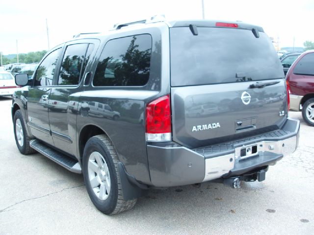 Nissan Armada 2005 photo 2